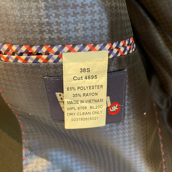 Very stylish boys/men’s suit. Black. - Picture 3 of 5